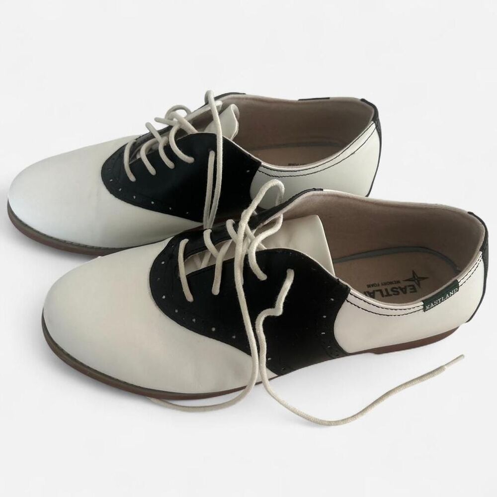 Eastland Men's White and Cream Oxfords